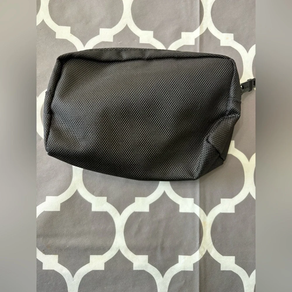 TUMI Delta Airlines Alpha Mini Case Amenity Pouch